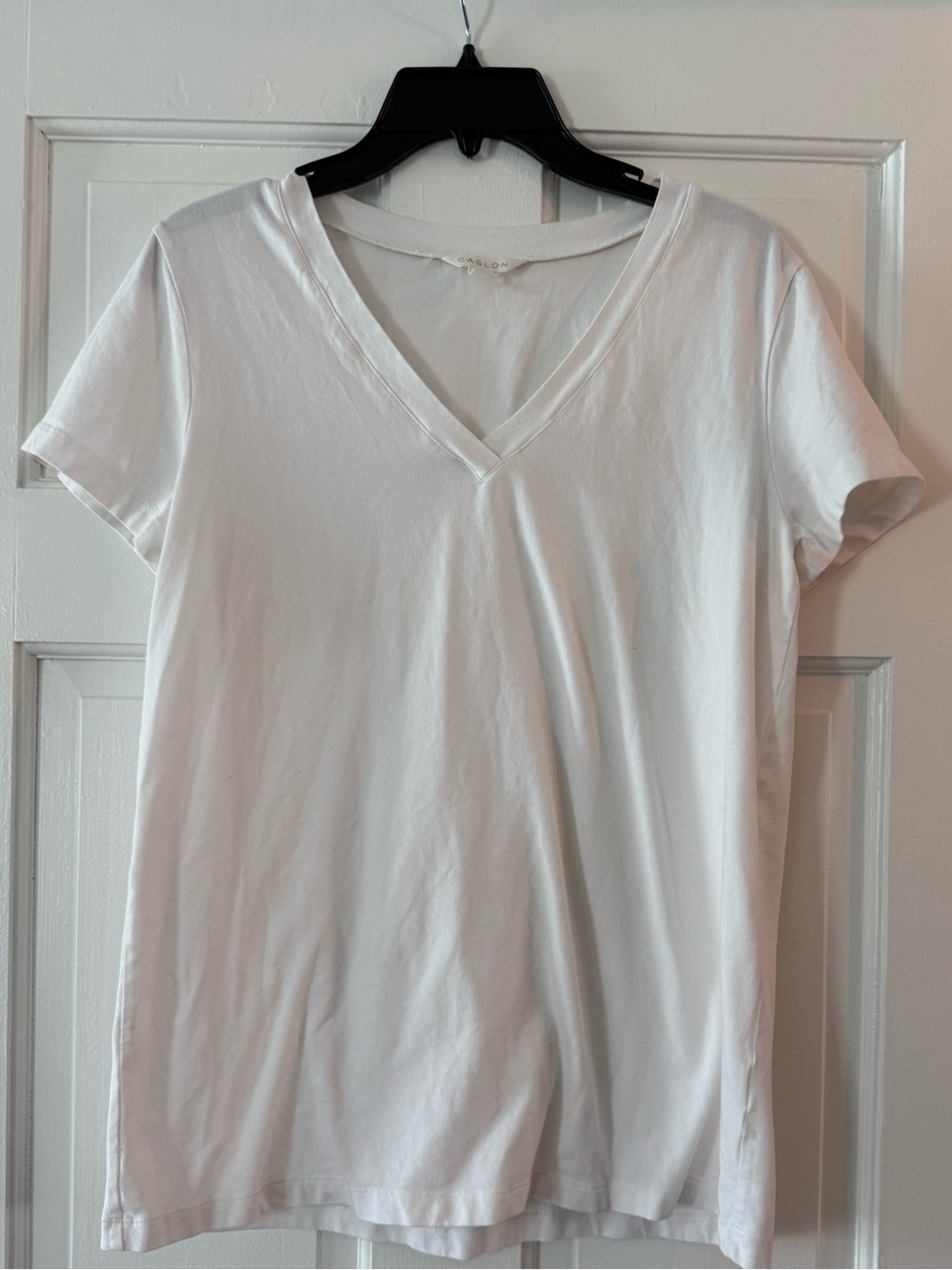 Caslon by Nordstrom White V-Neck Short Sleeve Tee, Sz M, Great Quality!